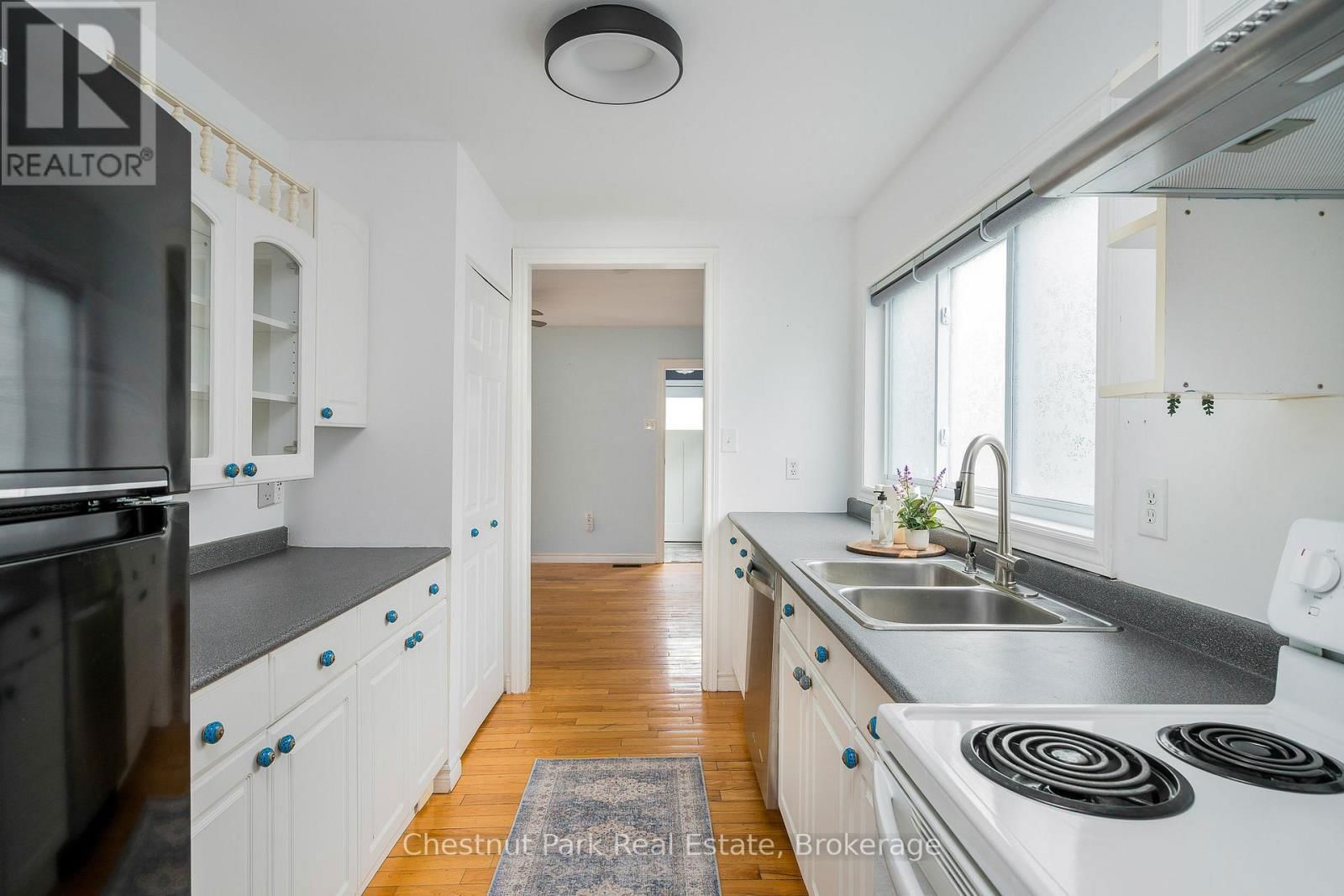 83 NINTH STREET Image 25