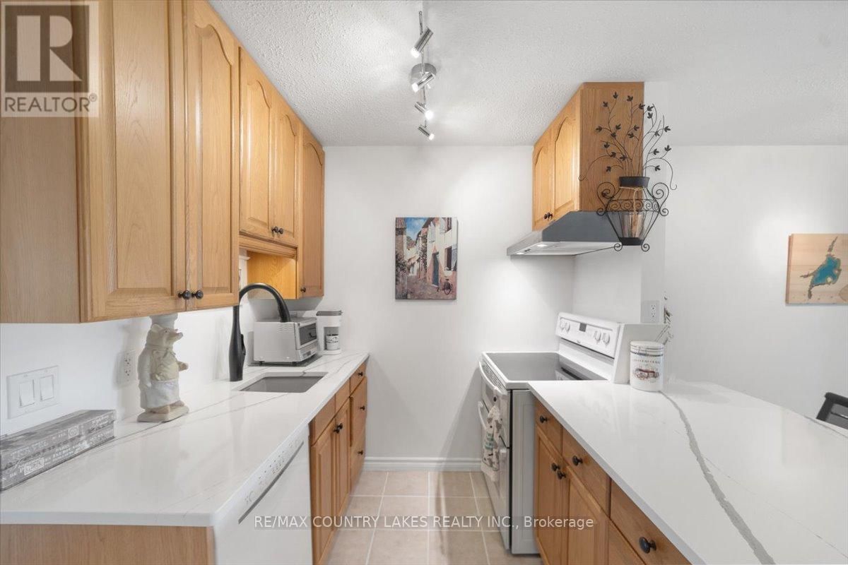 9 - 3 PARADISE BOULEVARD Image 11