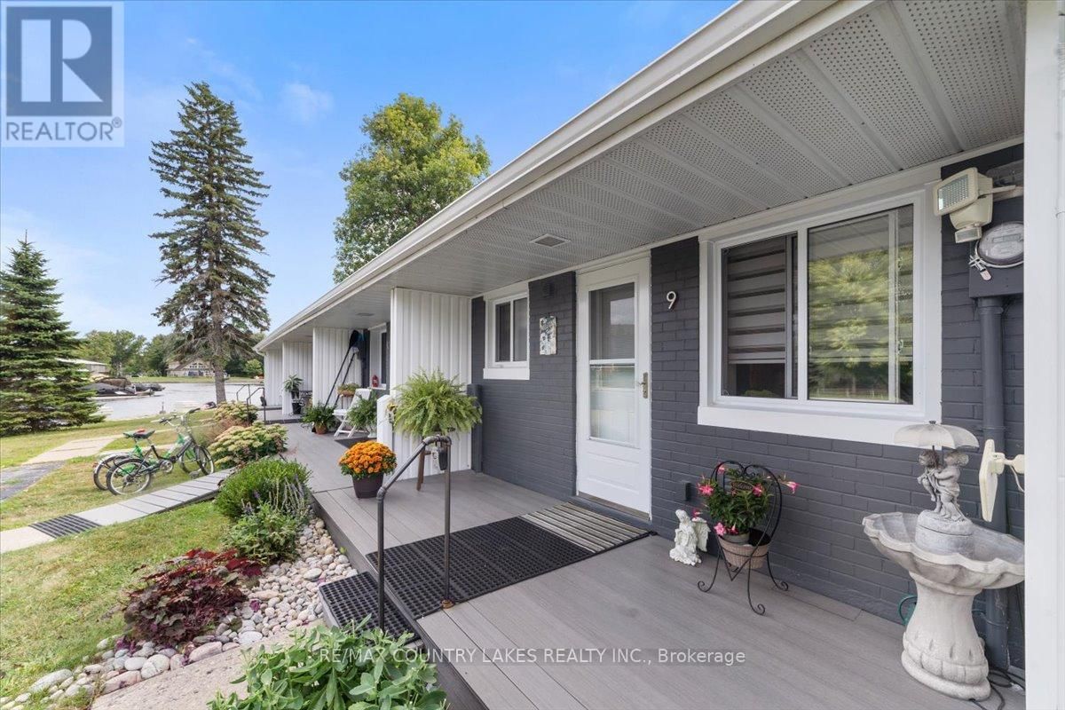 9 - 3 PARADISE BOULEVARD Image 28