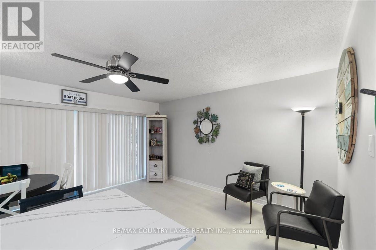 9 - 3 PARADISE BOULEVARD Image 7