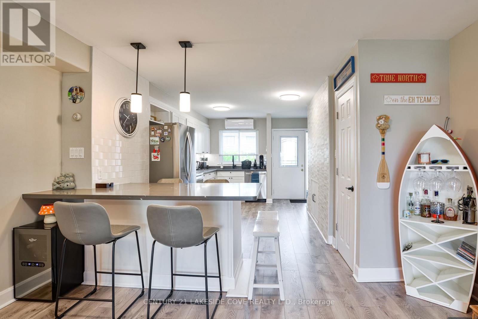 Unit 14 - 1 PARADISE BOULEVARD Image 9