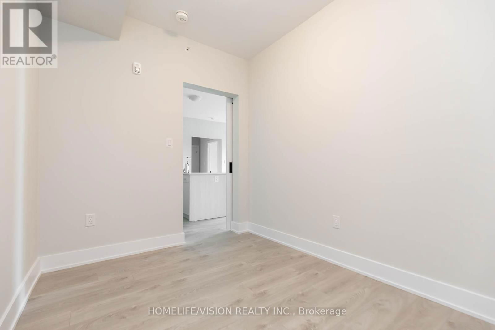 410 - 1 CHEF LANE Image 16