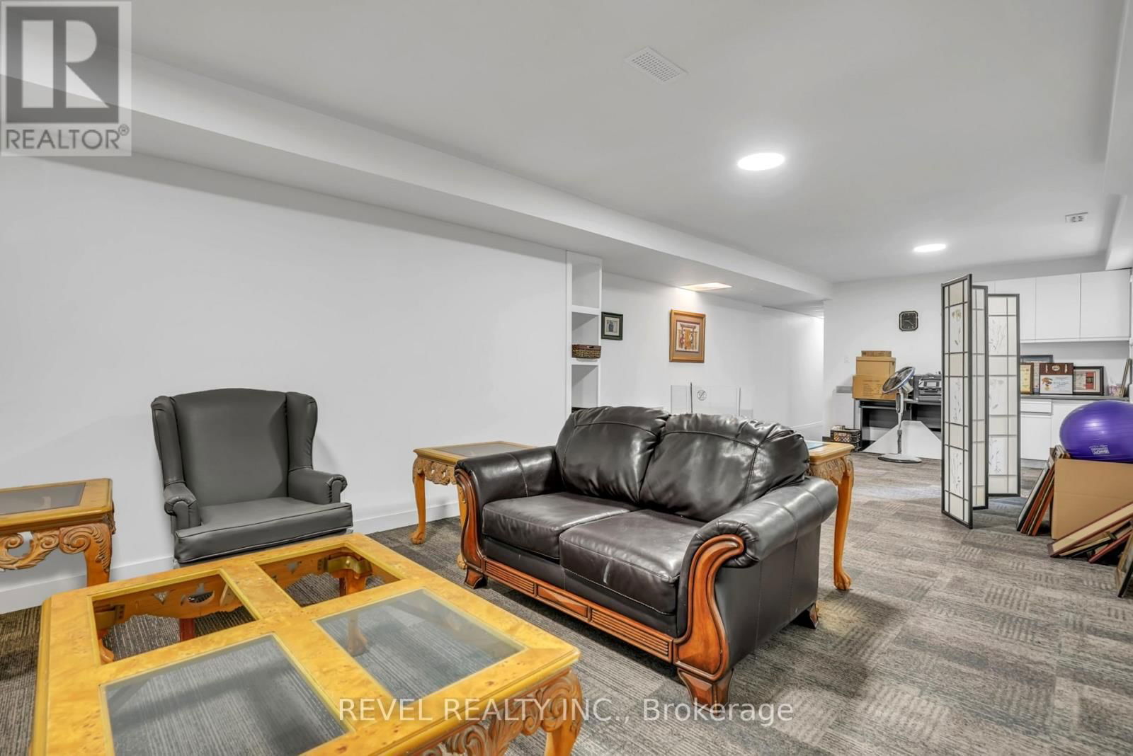 59 WITHALL GROVE Image 35