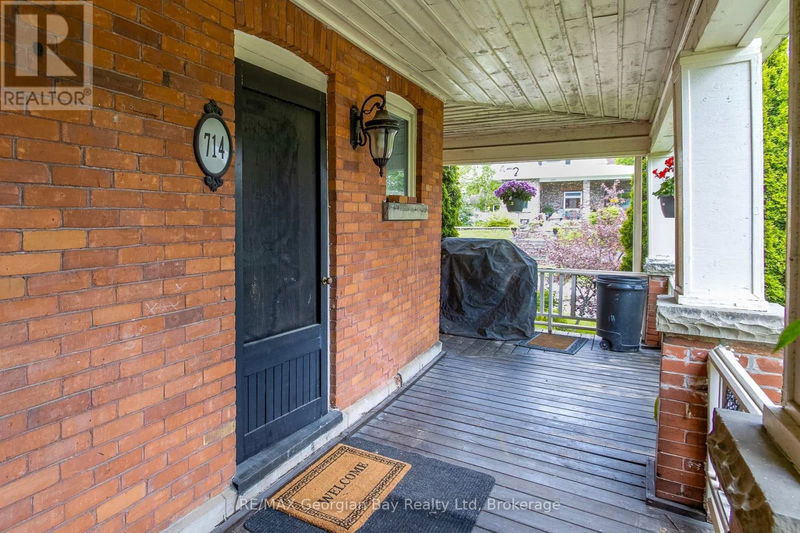 Tertiary Property View