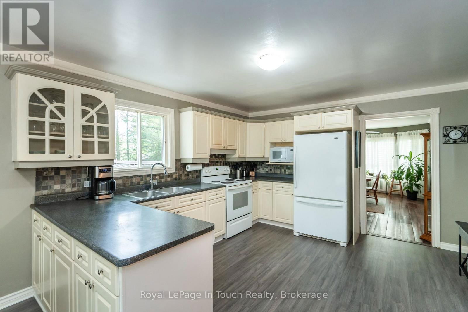 66 JOLIET CRESCENT Image 13