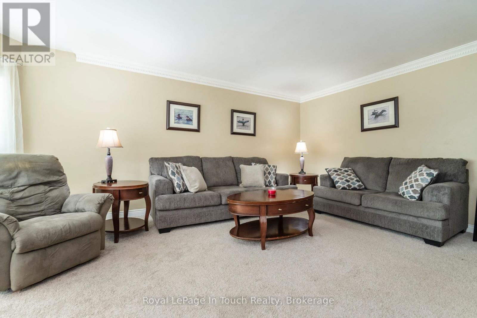 66 JOLIET CRESCENT Image 19