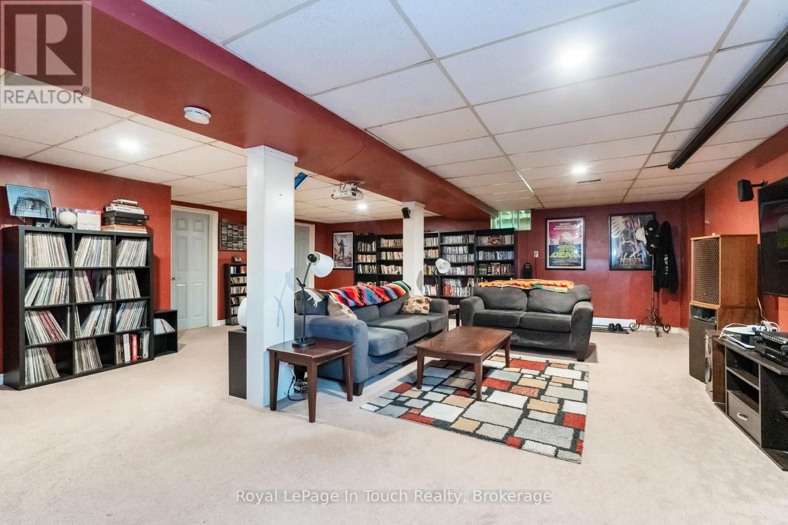 66 JOLIET CRESCENT Image 32