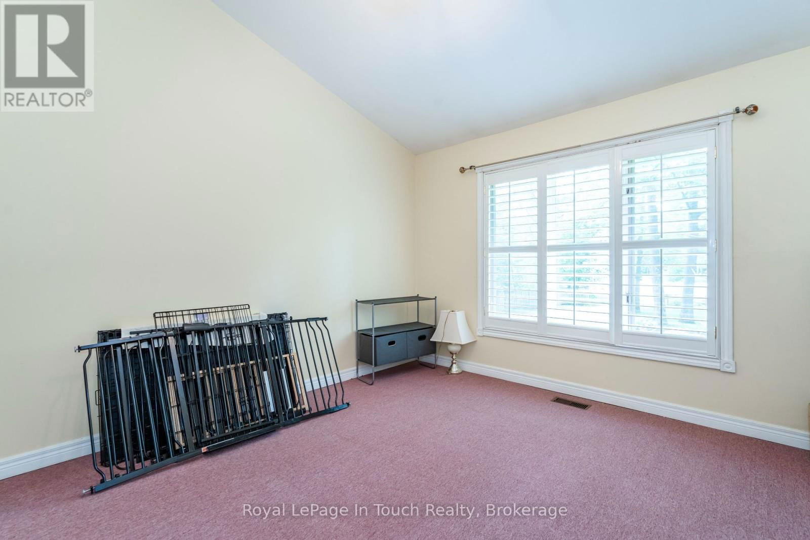 66 JOLIET CRESCENT Image 45