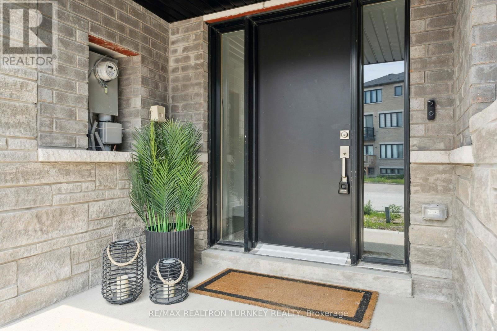 28 SPRY LANE Image 2