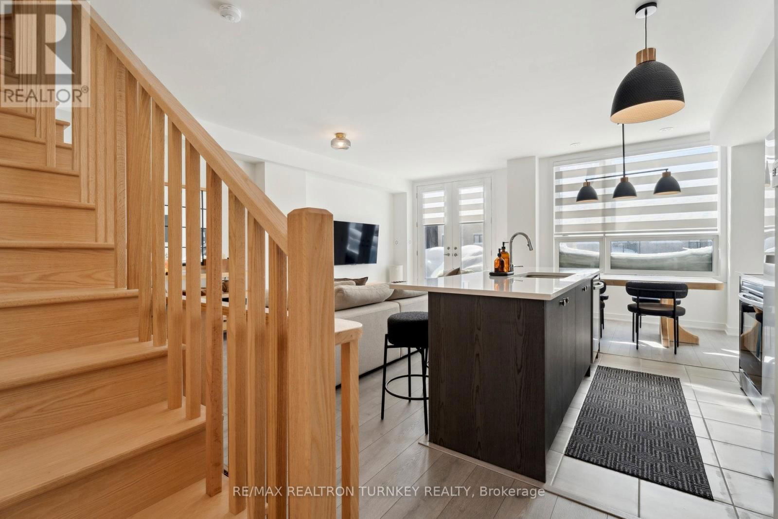 28 SPRY LANE Image 20