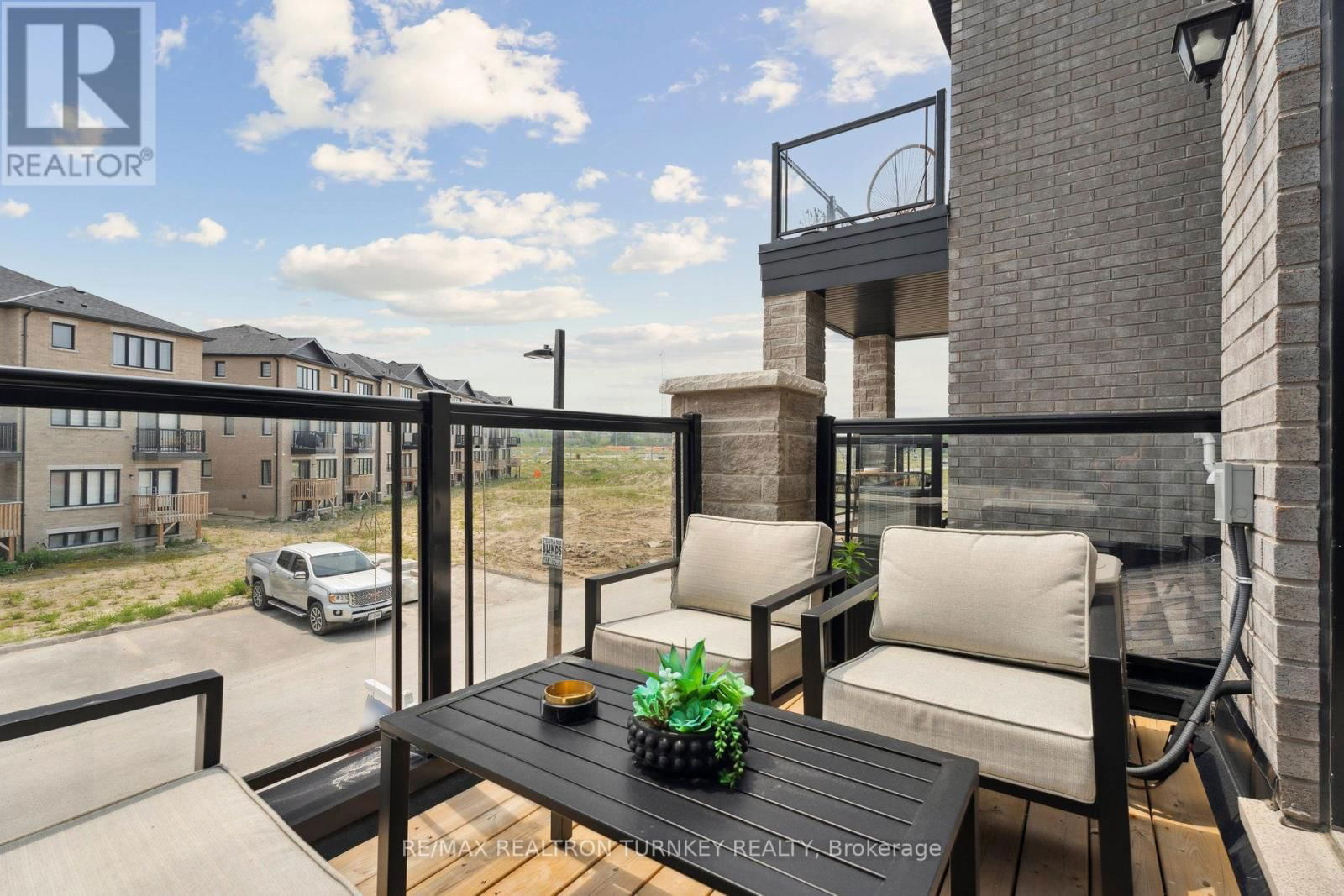 28 SPRY LANE Image 32