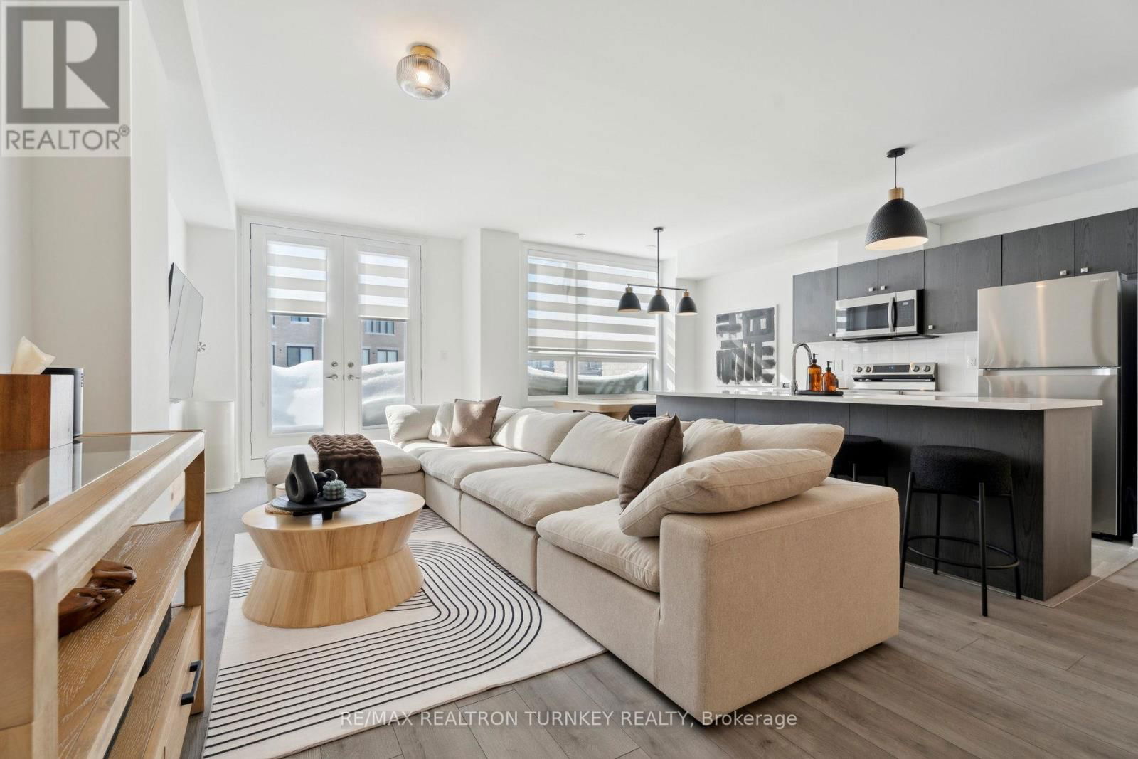 28 SPRY LANE Image 4