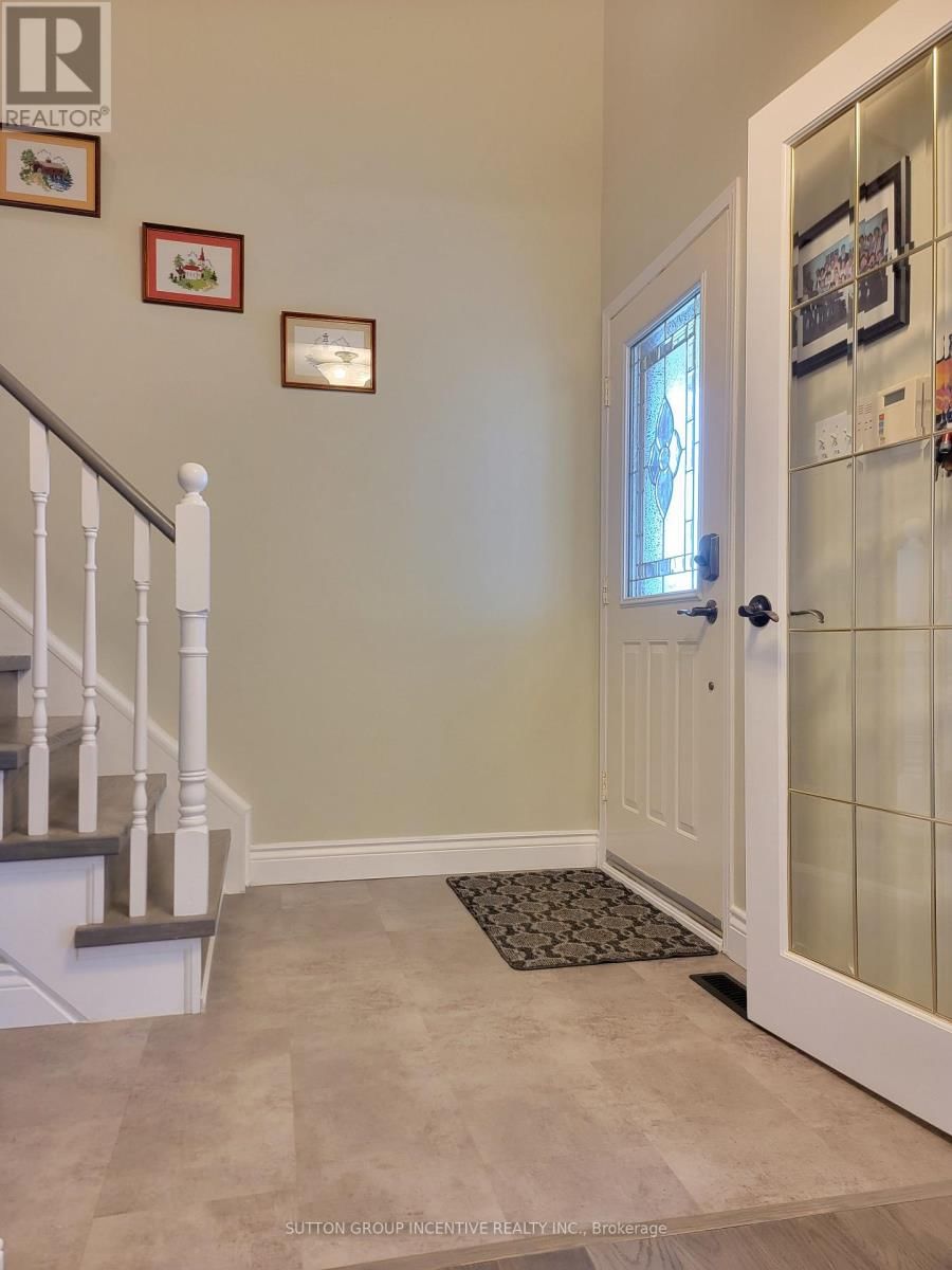 92 SUNDEW DRIVE Image 17