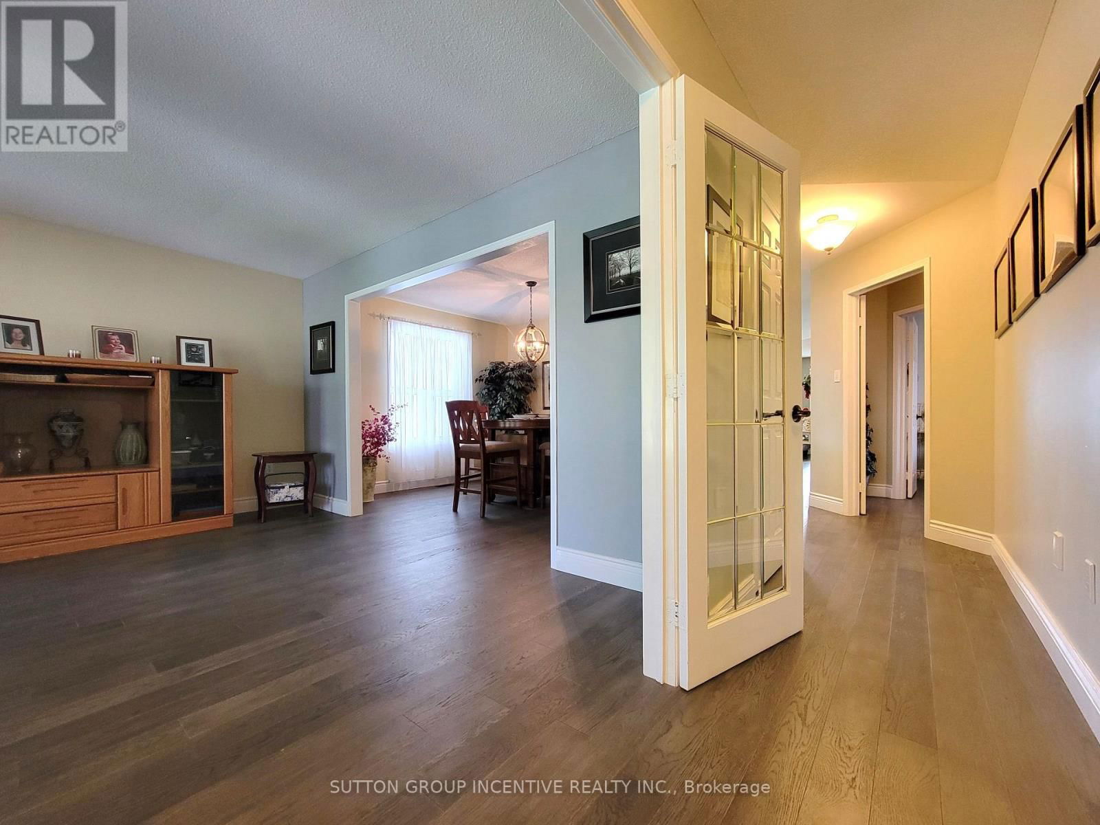 92 SUNDEW DRIVE Image 19