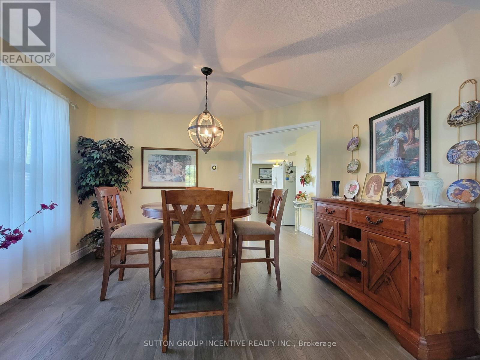92 SUNDEW DRIVE Image 22