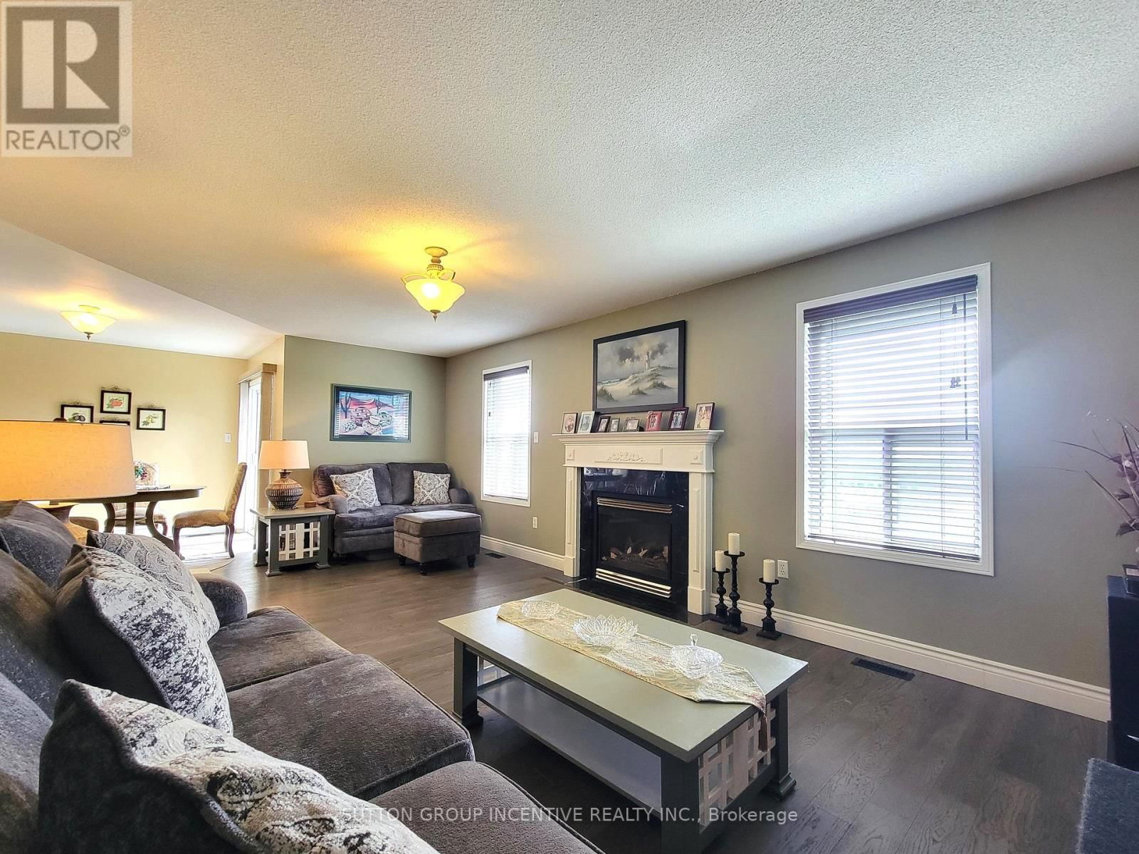 92 SUNDEW DRIVE Image 25