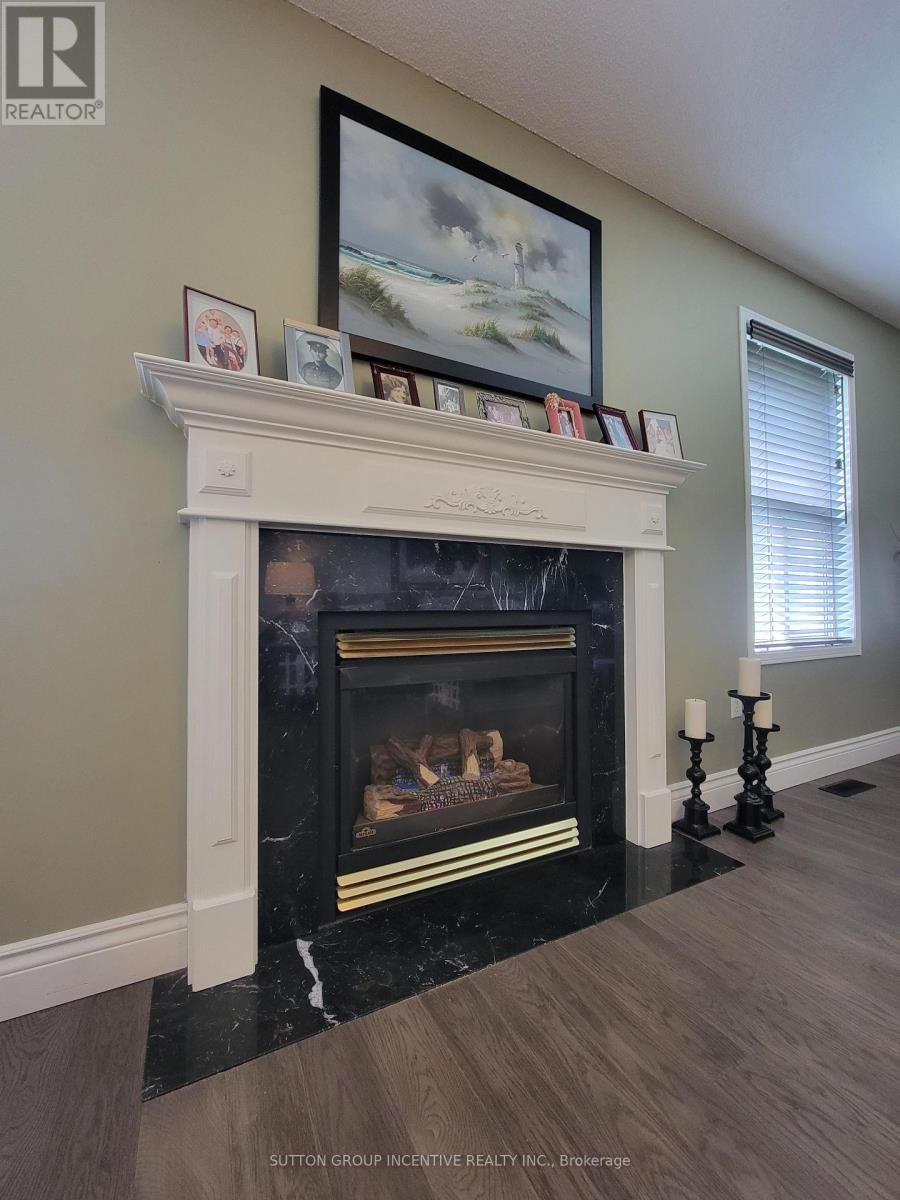 92 SUNDEW DRIVE Image 27