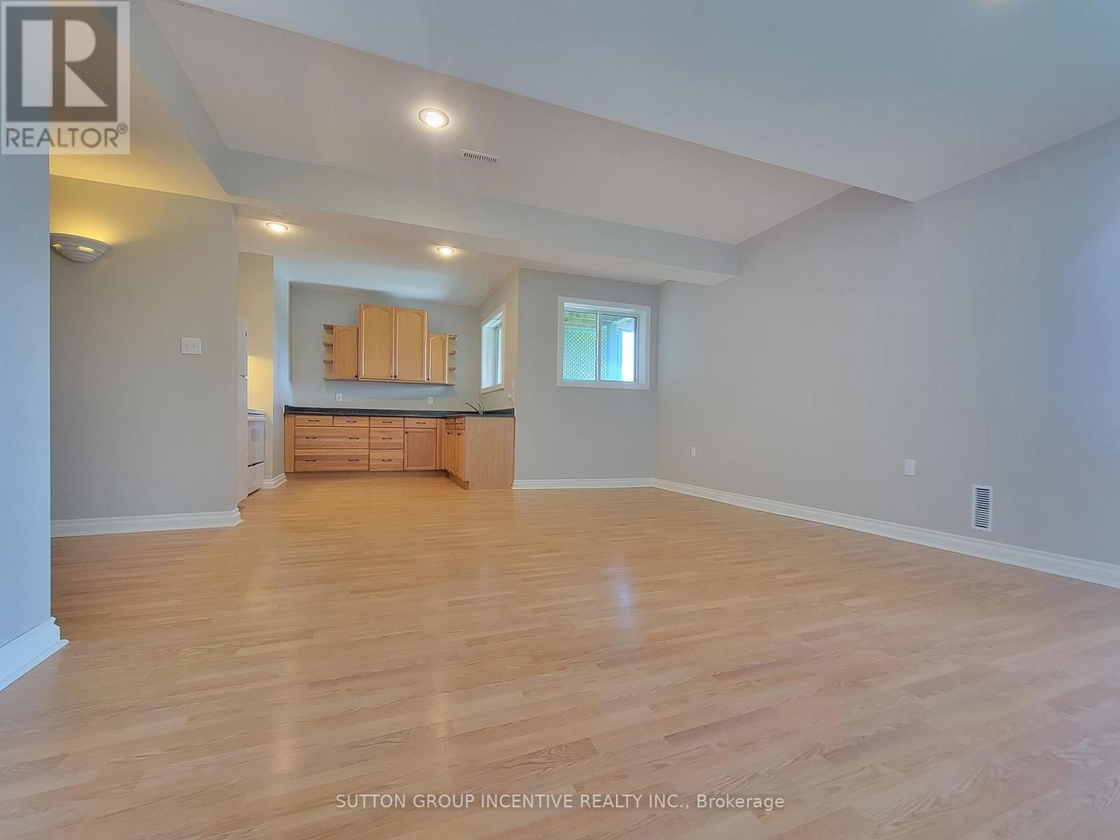 92 SUNDEW DRIVE Image 38