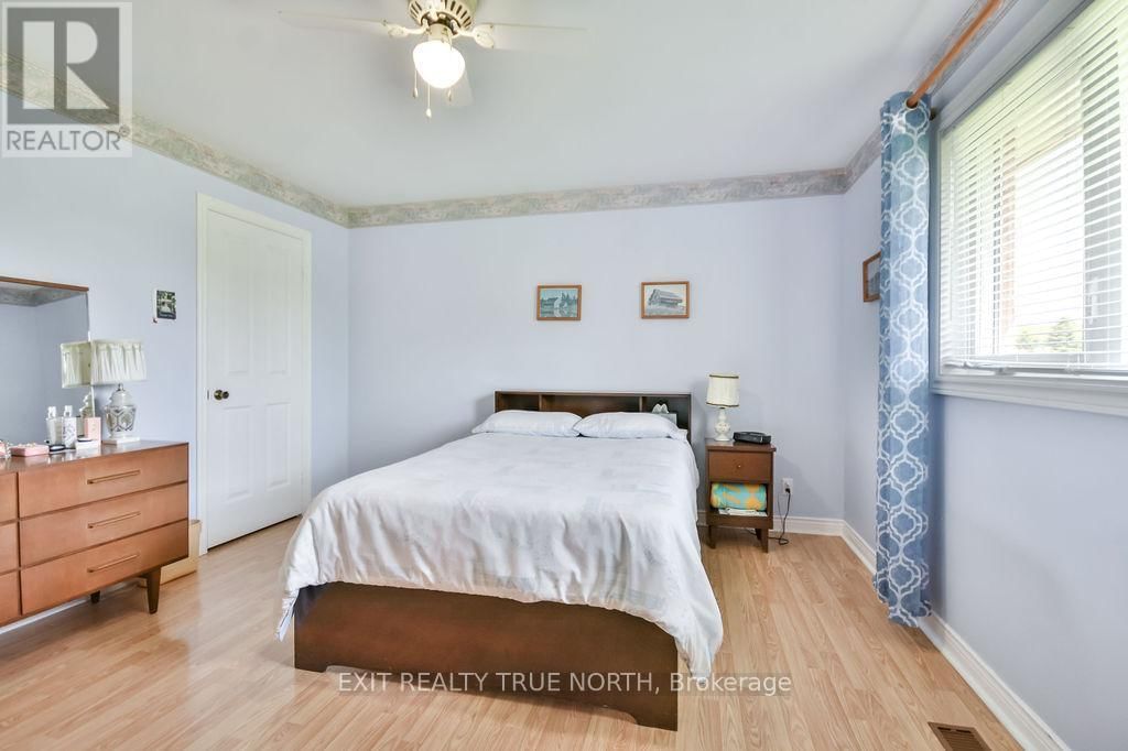 16 HEPINSTALL PLACE Image 12