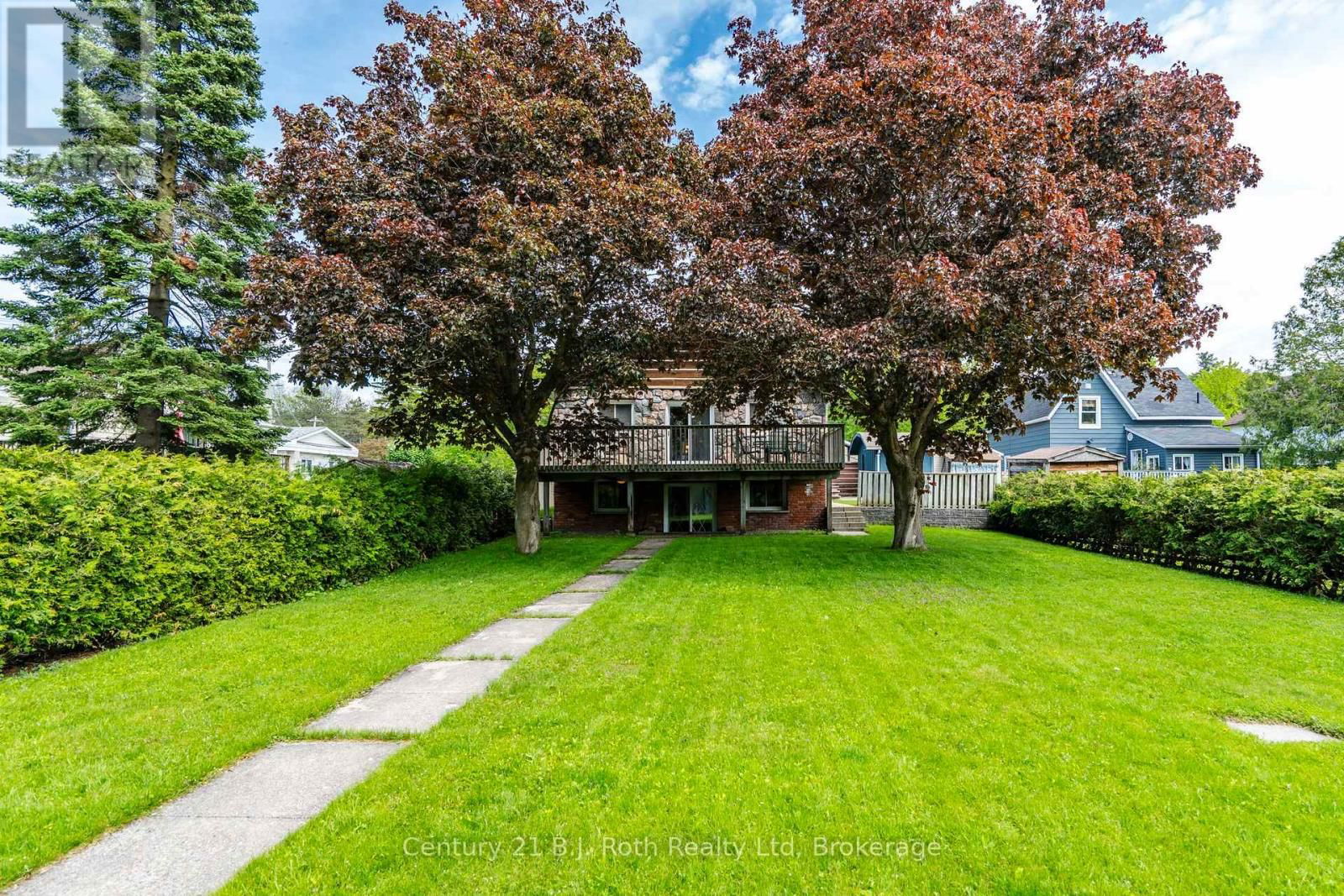 56 FOX STREET Image 43