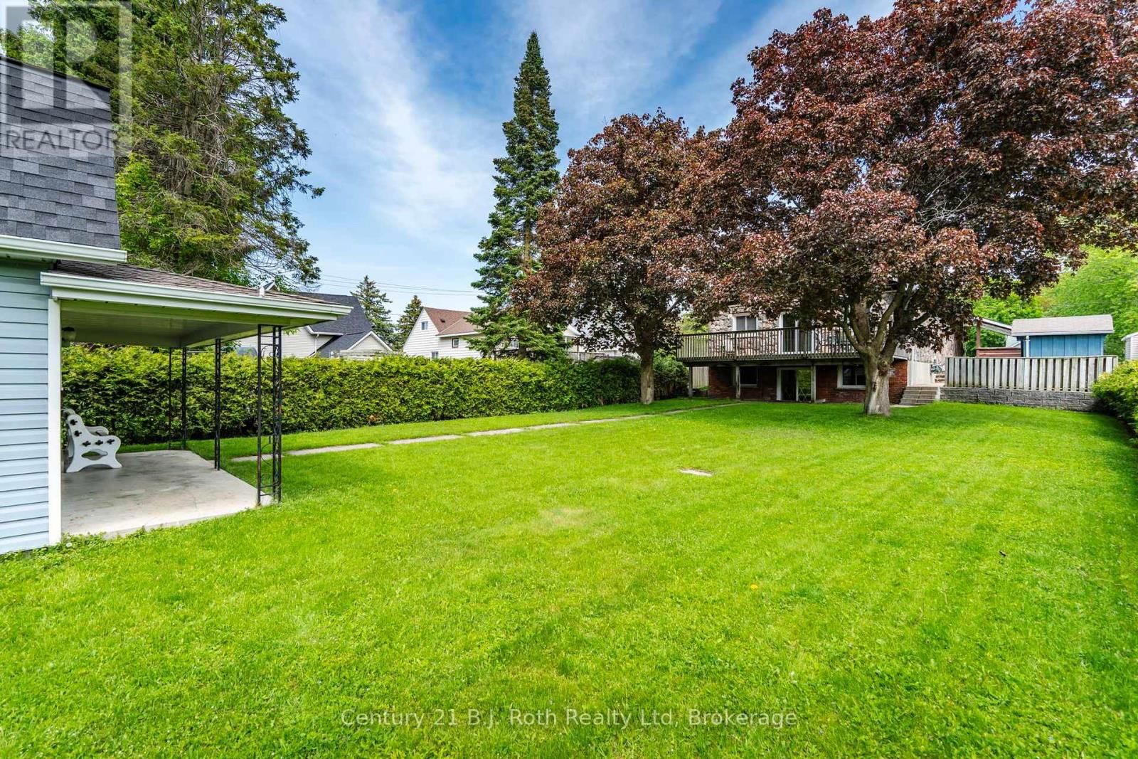 56 FOX STREET Image 45