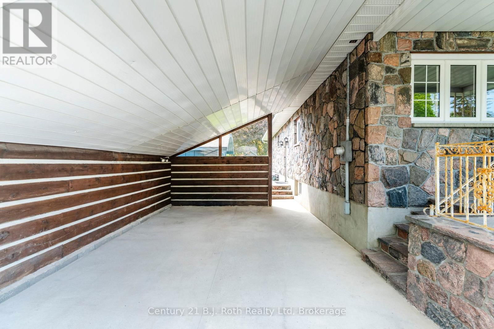56 FOX STREET Image 7