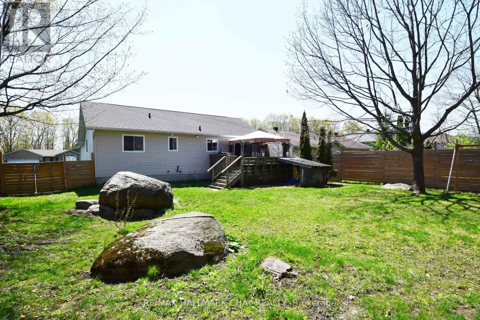 68 ANDERSON CRESCENT Image 7