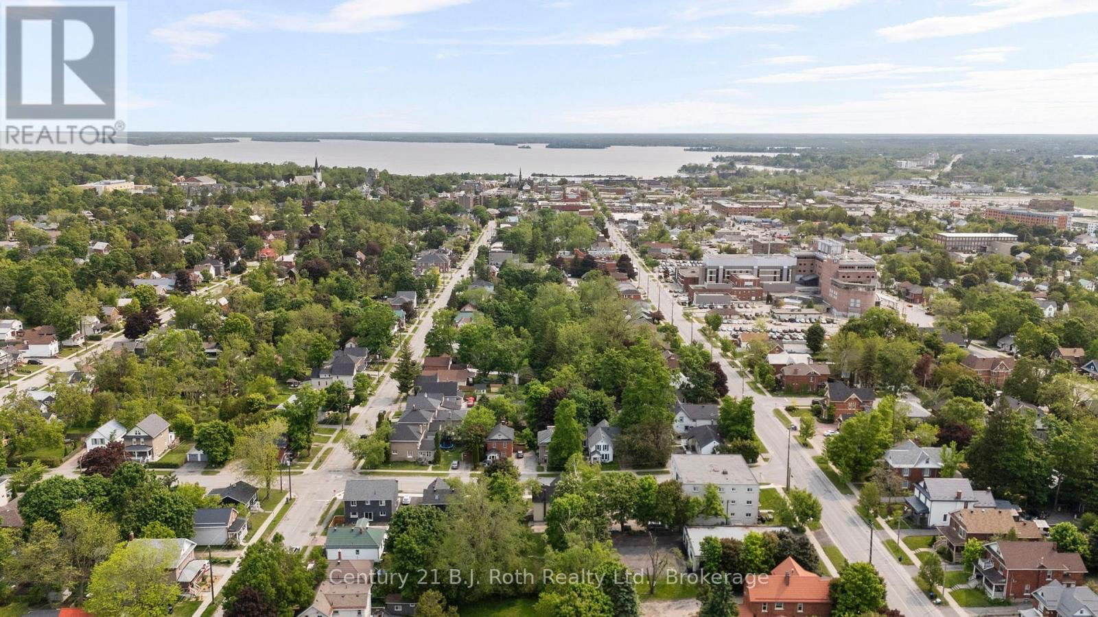 17 DOUGLAS STREET Image 30