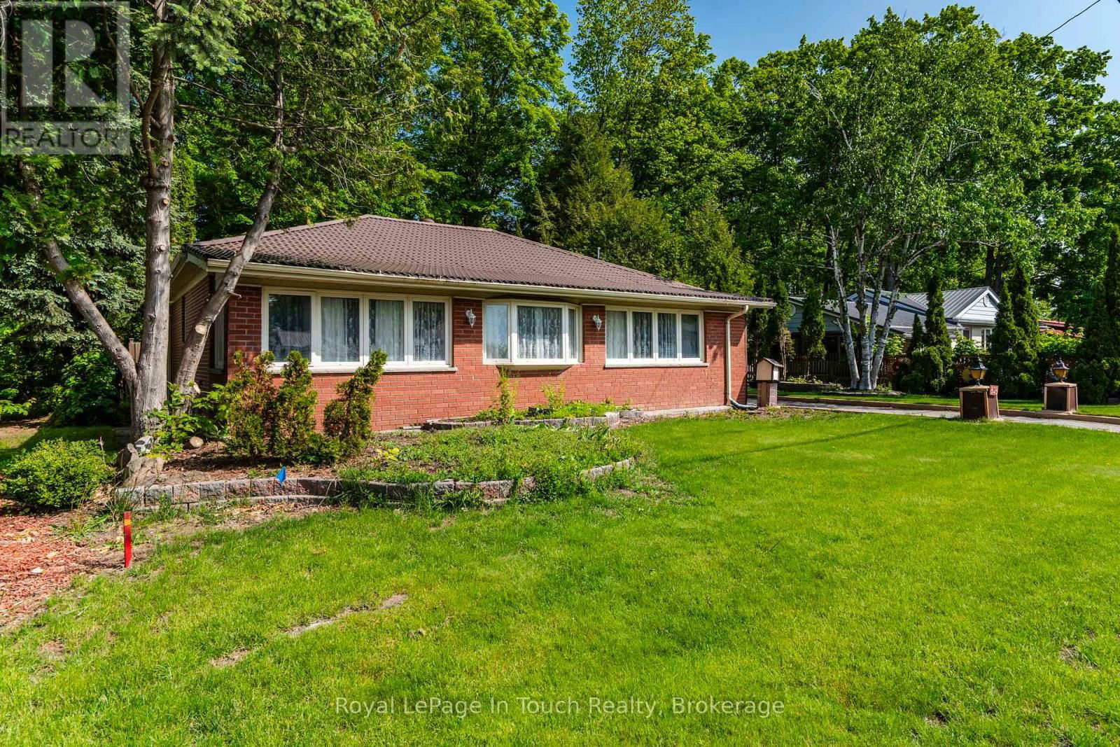 828 HUGEL AVENUE Image 1