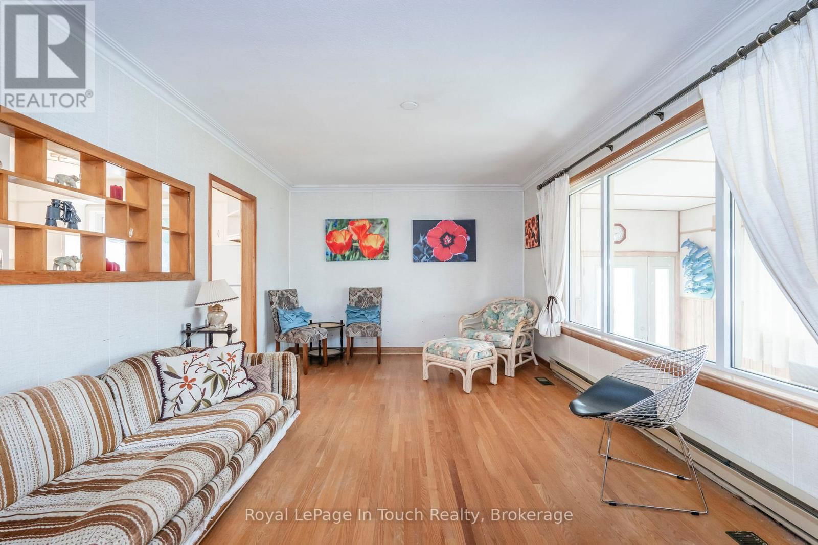 828 HUGEL AVENUE Image 8