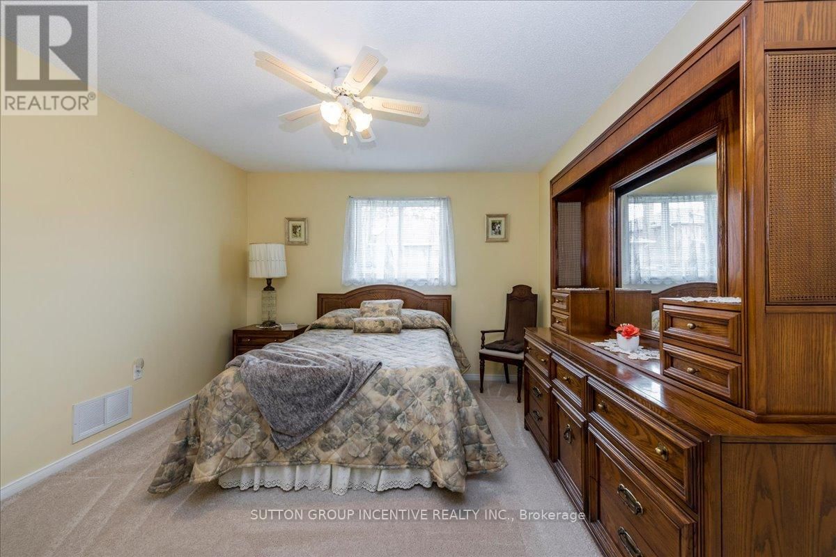 290 CUNDLES ROAD WEST Image 11