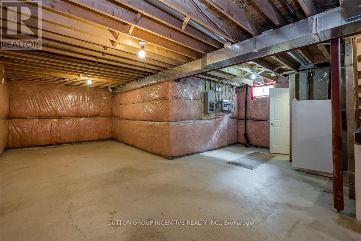 290 CUNDLES ROAD WEST Image 17