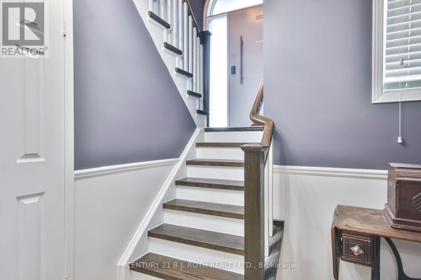 56 MONIQUE CRESCENT Image 22