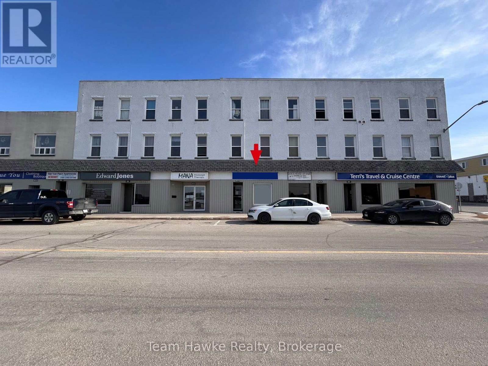 527D - 521 BAY STREET Image 1