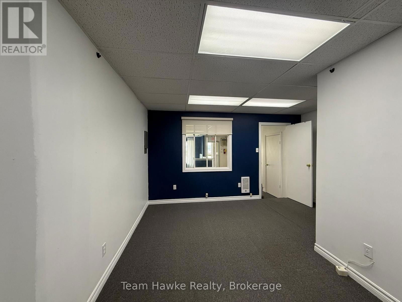 527D - 521 BAY STREET Image 13