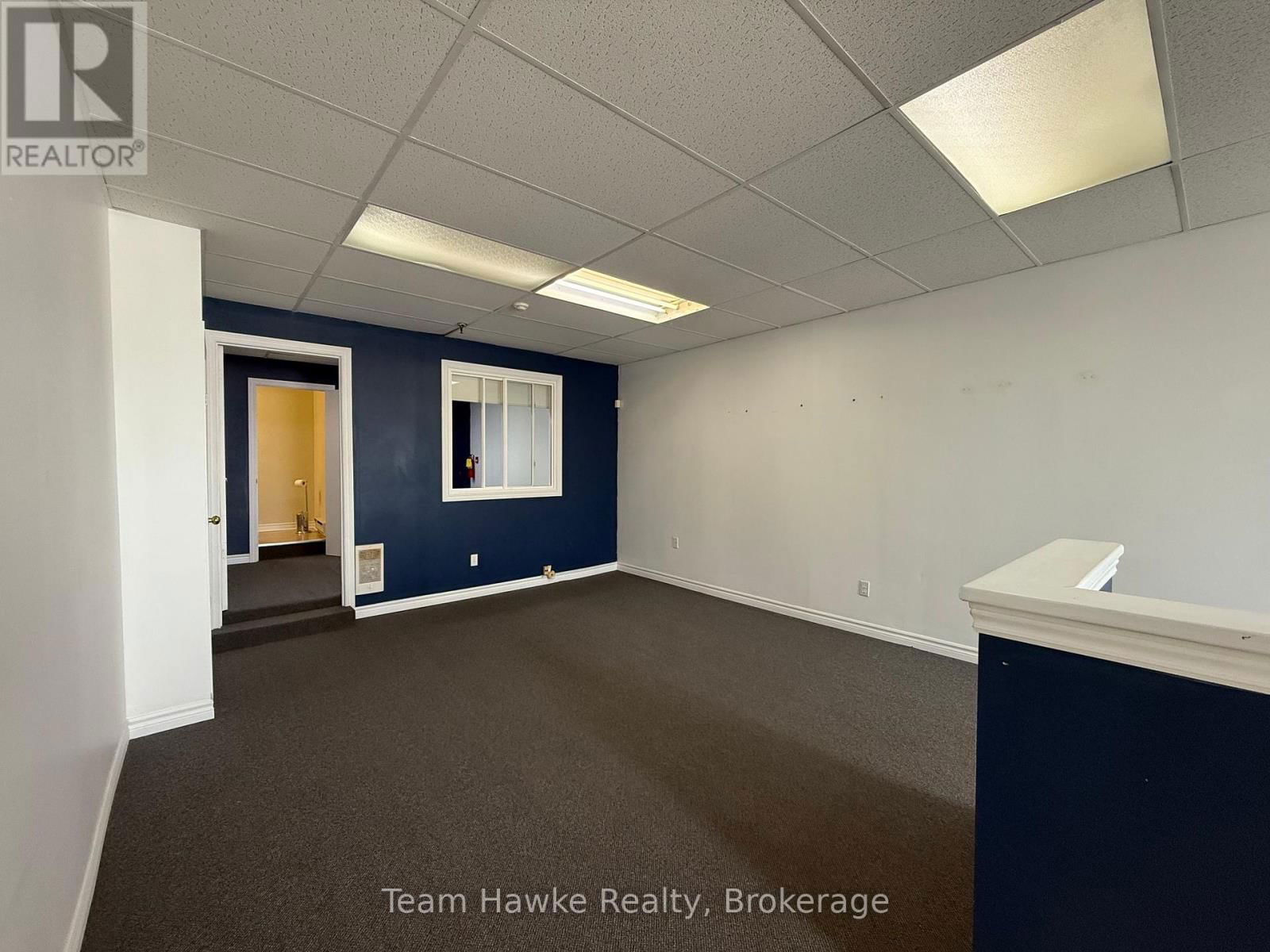 527D - 521 BAY STREET Image 7