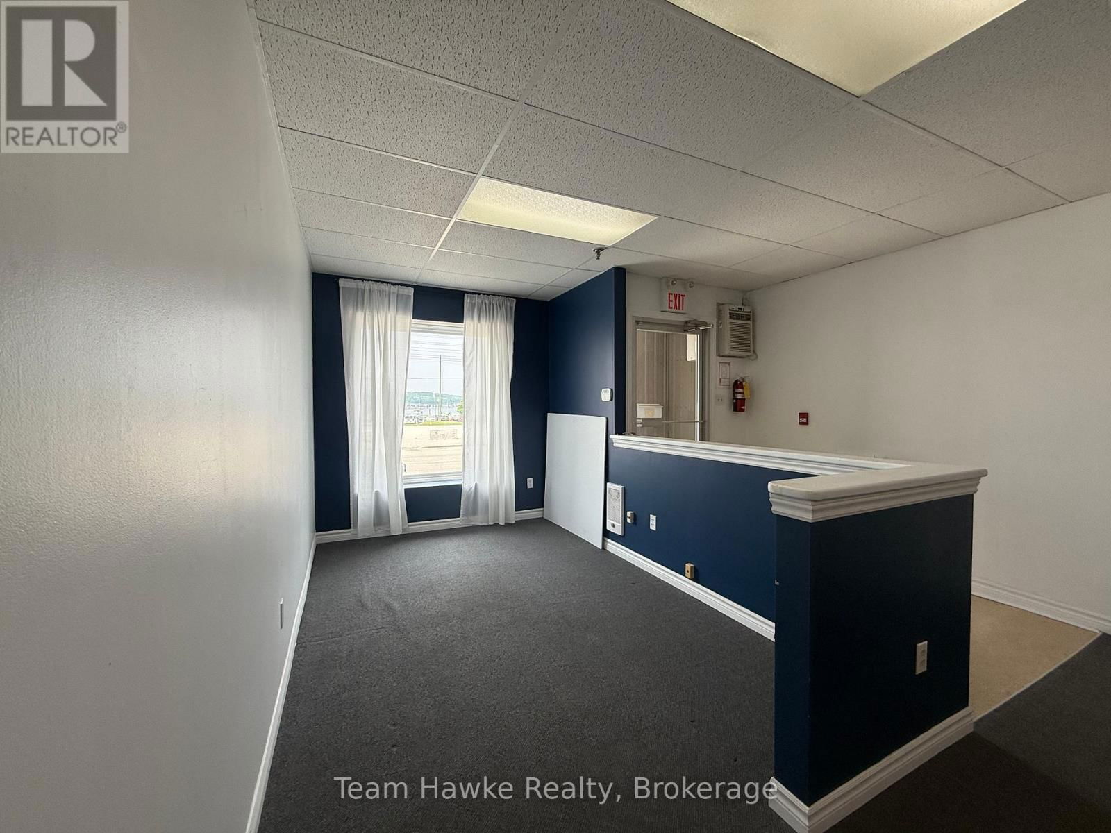 527D - 521 BAY STREET Image 9