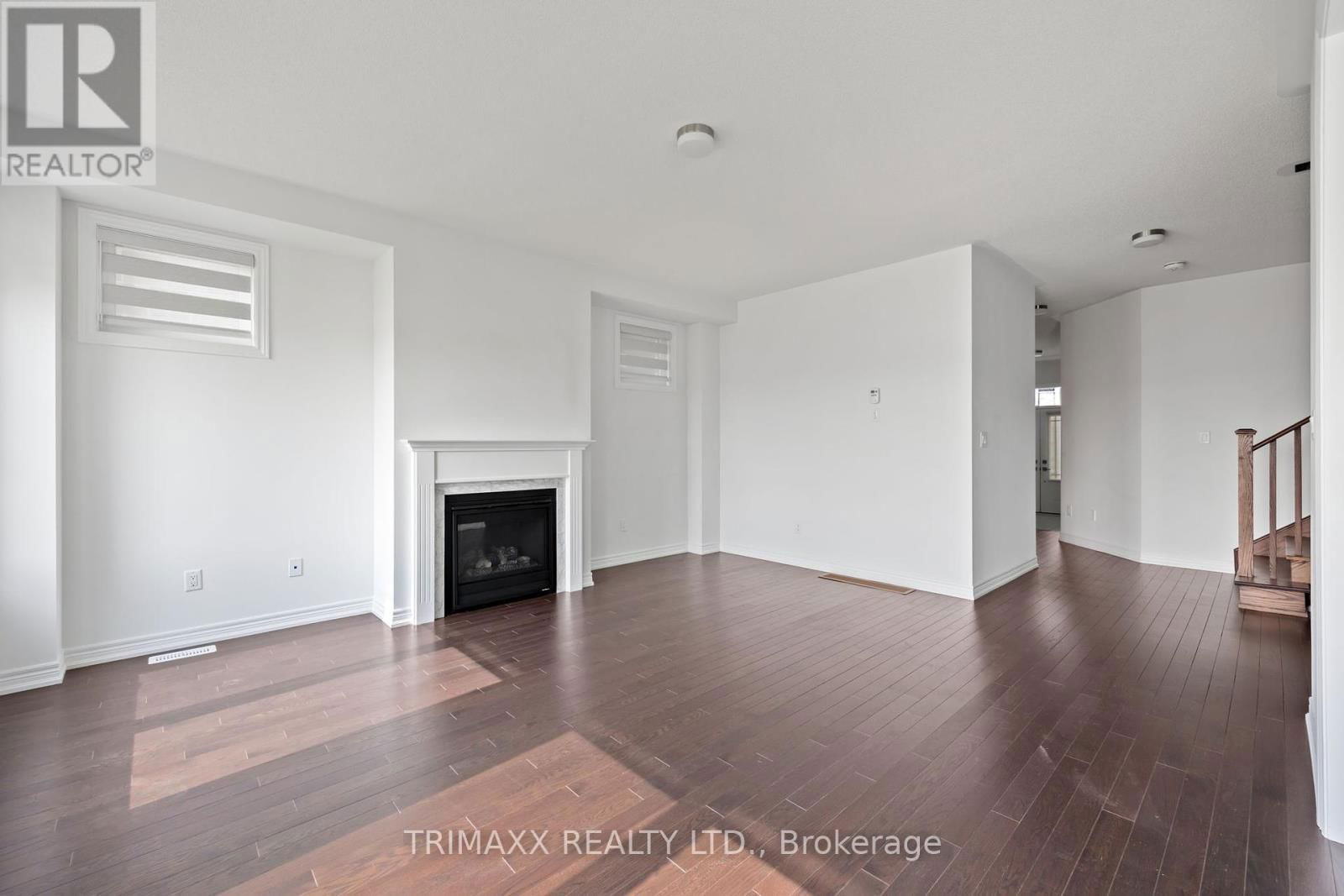 22 KINGSBURY TRAIL Image 12