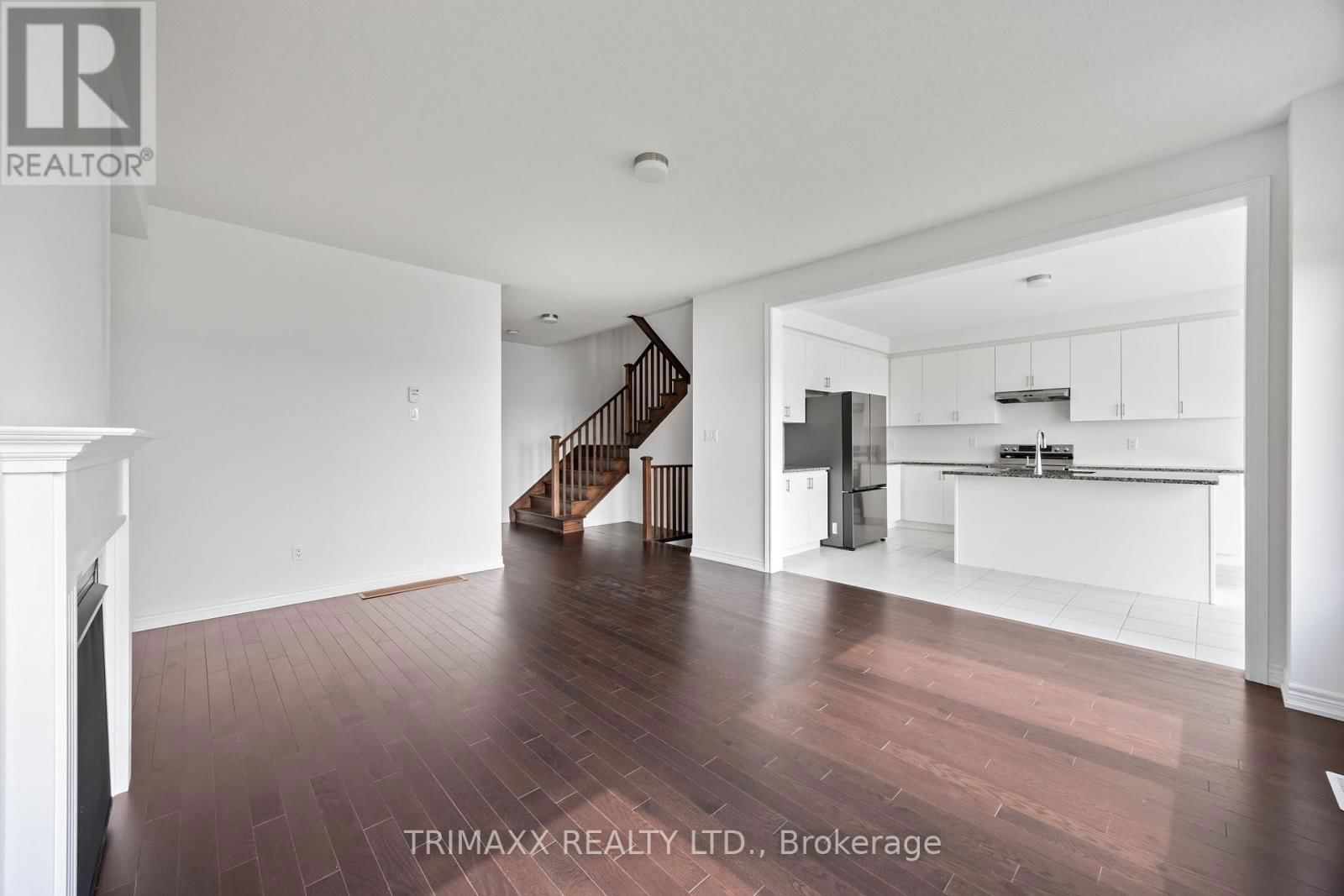 22 KINGSBURY TRAIL Image 13