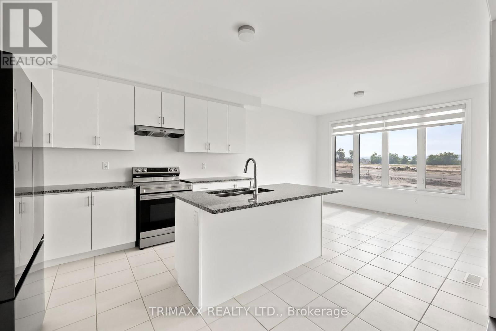 22 KINGSBURY TRAIL Image 14