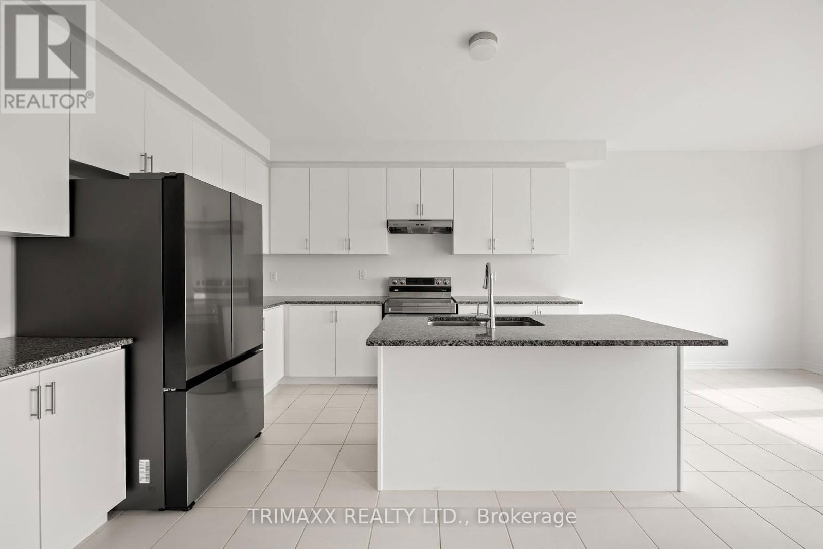 22 KINGSBURY TRAIL Image 15