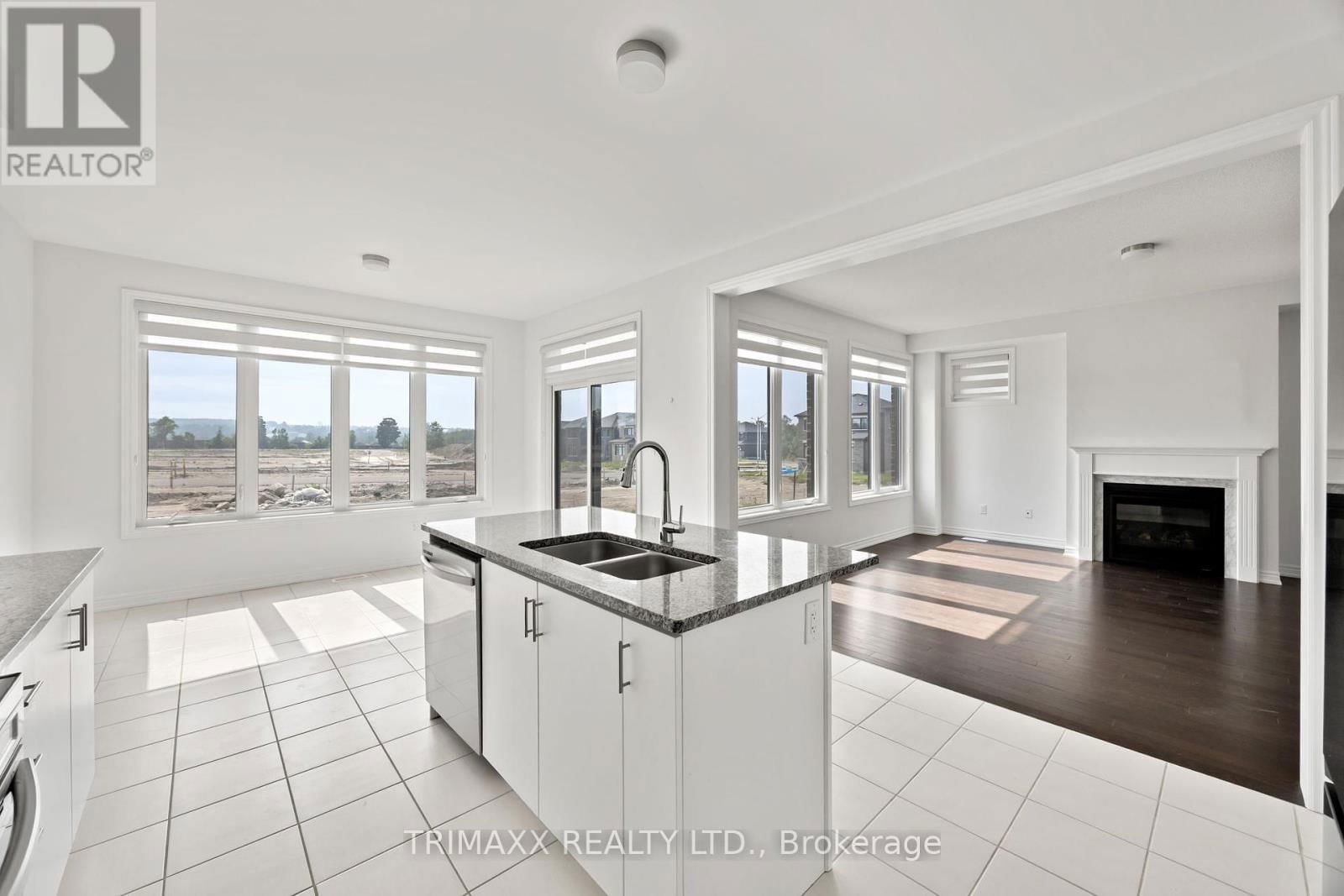22 KINGSBURY TRAIL Image 19