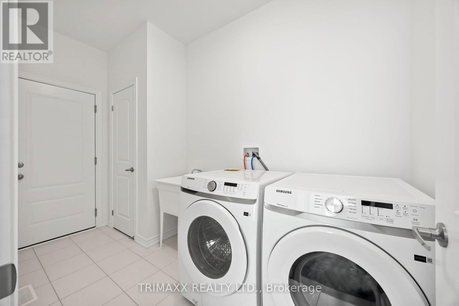 22 KINGSBURY TRAIL Image 20