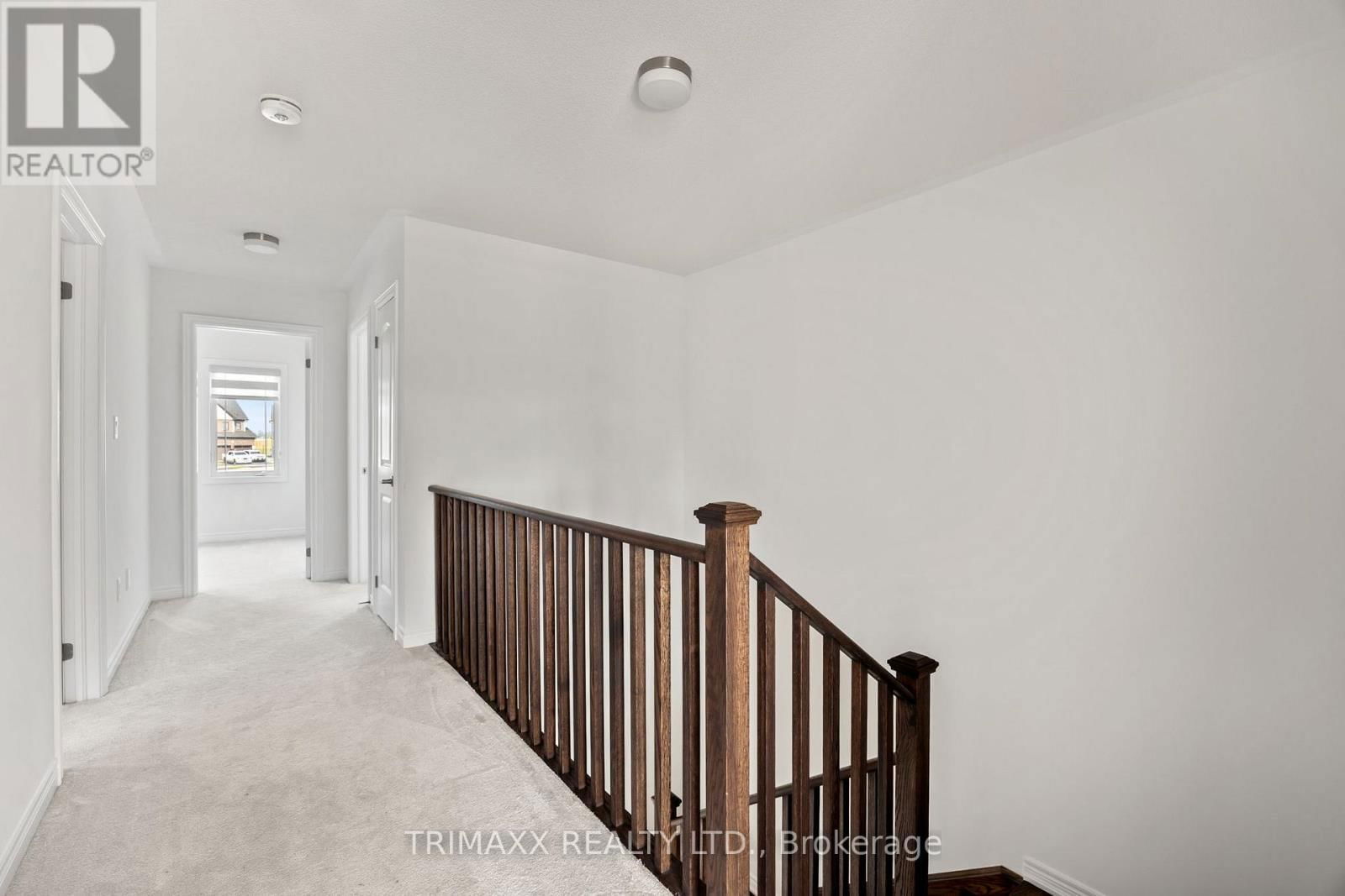 22 KINGSBURY TRAIL Image 26