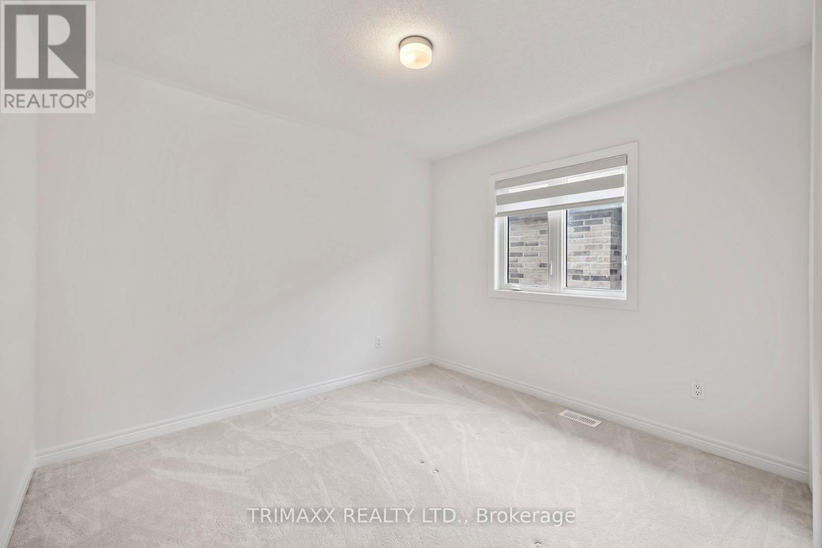 22 KINGSBURY TRAIL Image 27
