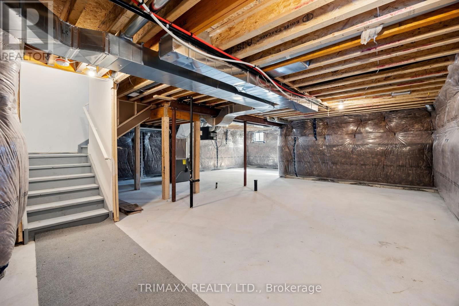 22 KINGSBURY TRAIL Image 35