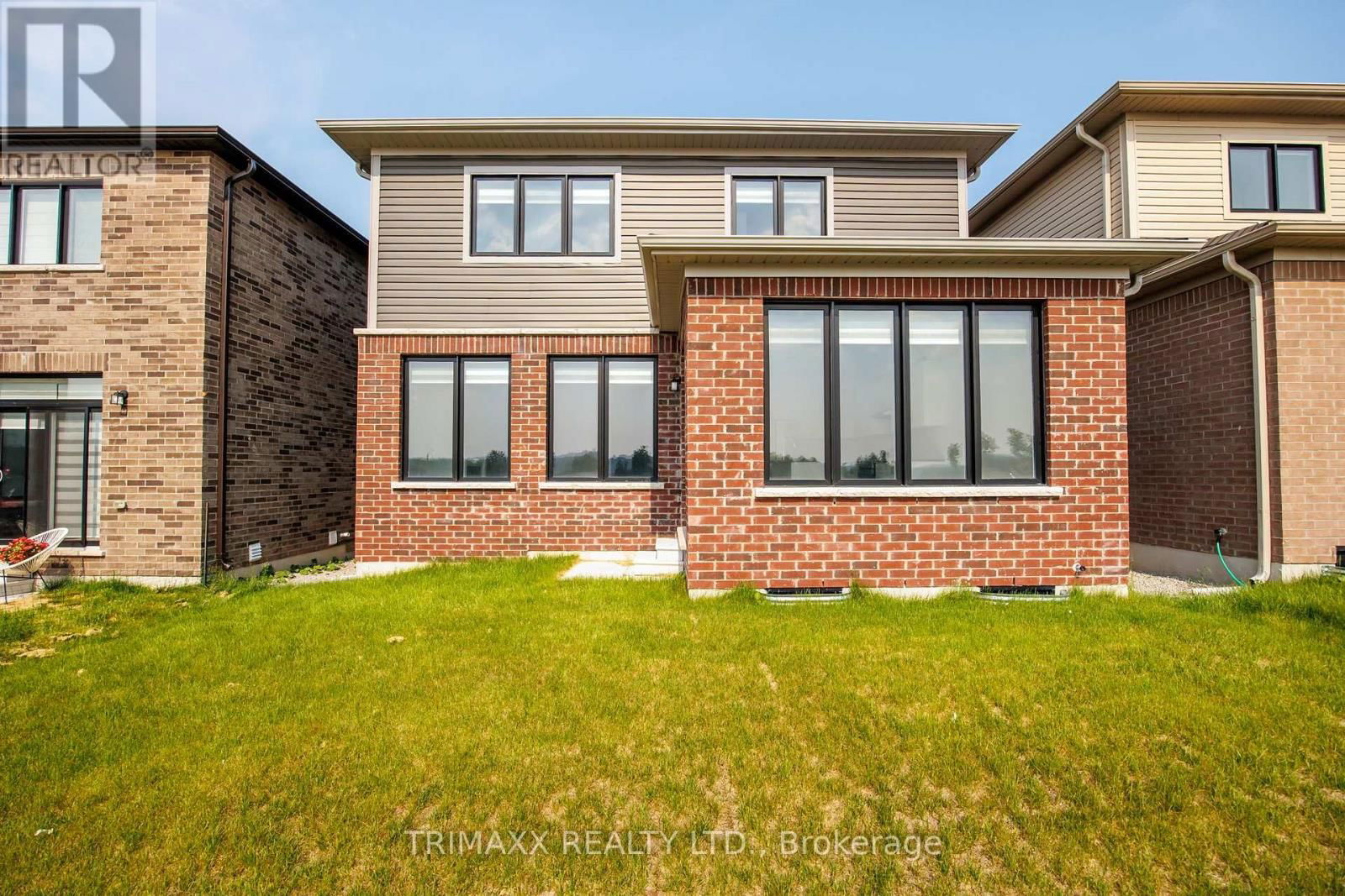 22 KINGSBURY TRAIL Image 39