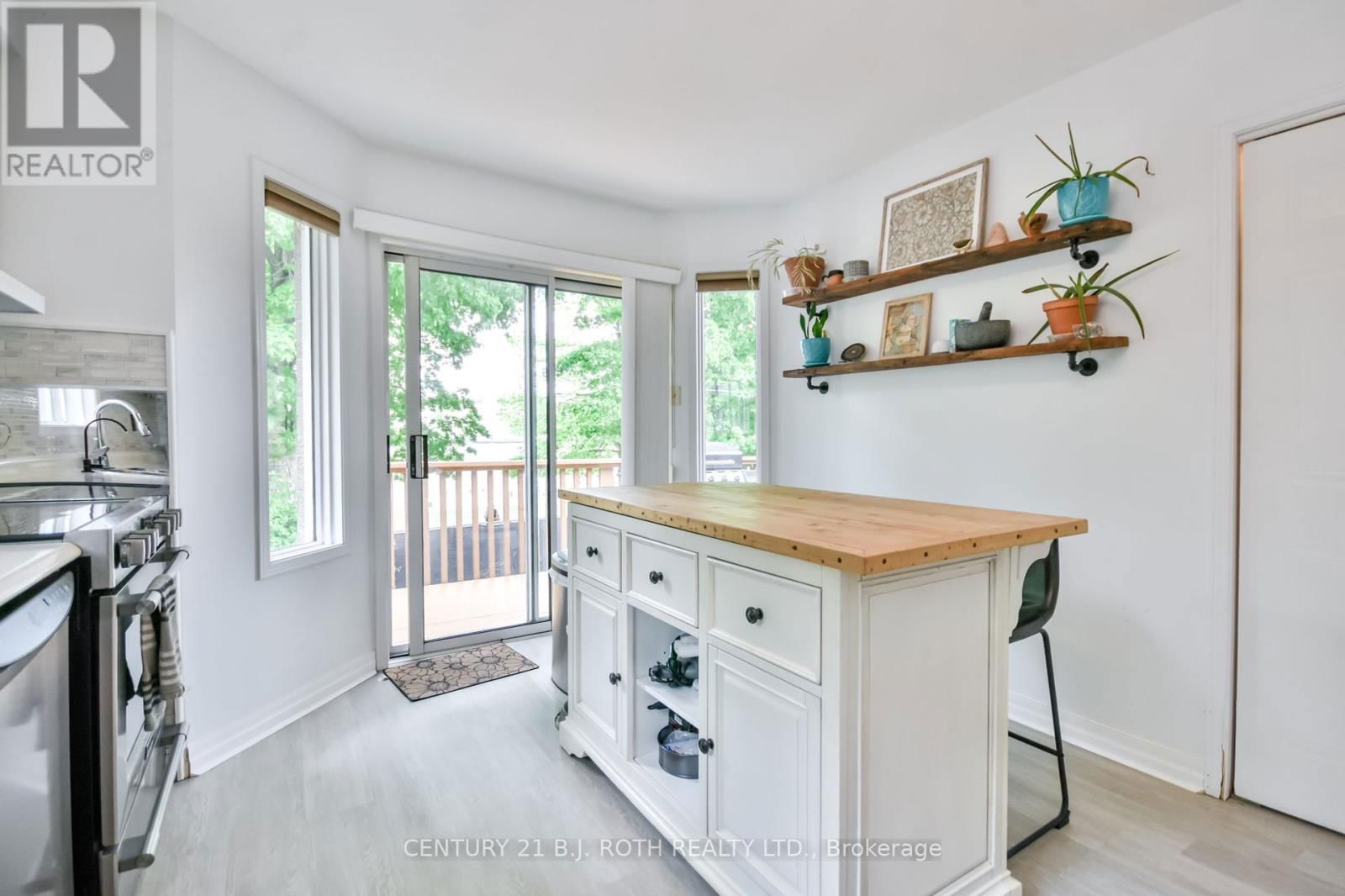 37 NICHOLSON DRIVE Image 13
