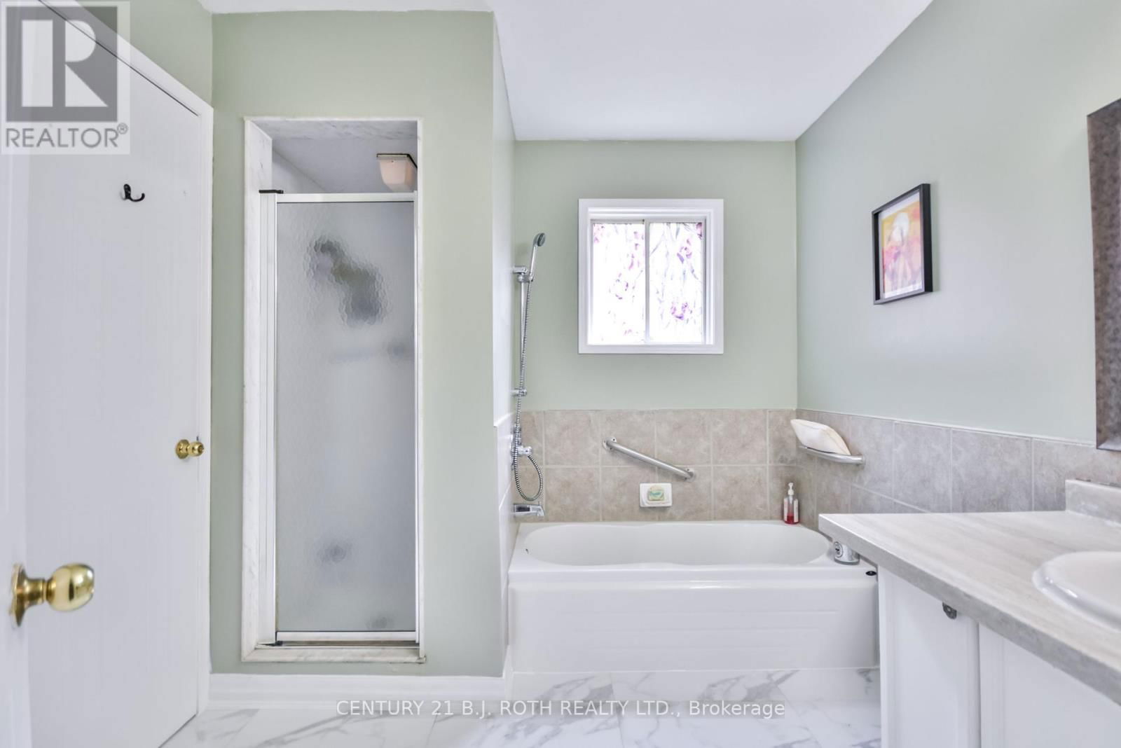 37 NICHOLSON DRIVE Image 17