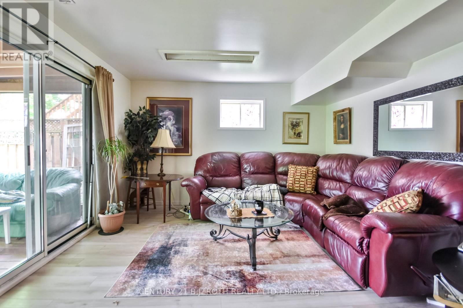 37 NICHOLSON DRIVE Image 23